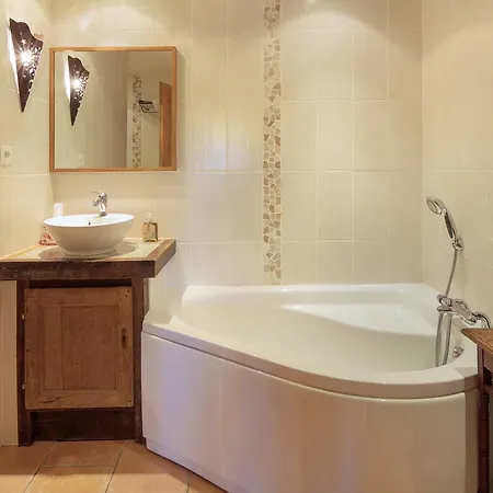 Le Cuisinier En Combraille Hotel Vergheas Room photo